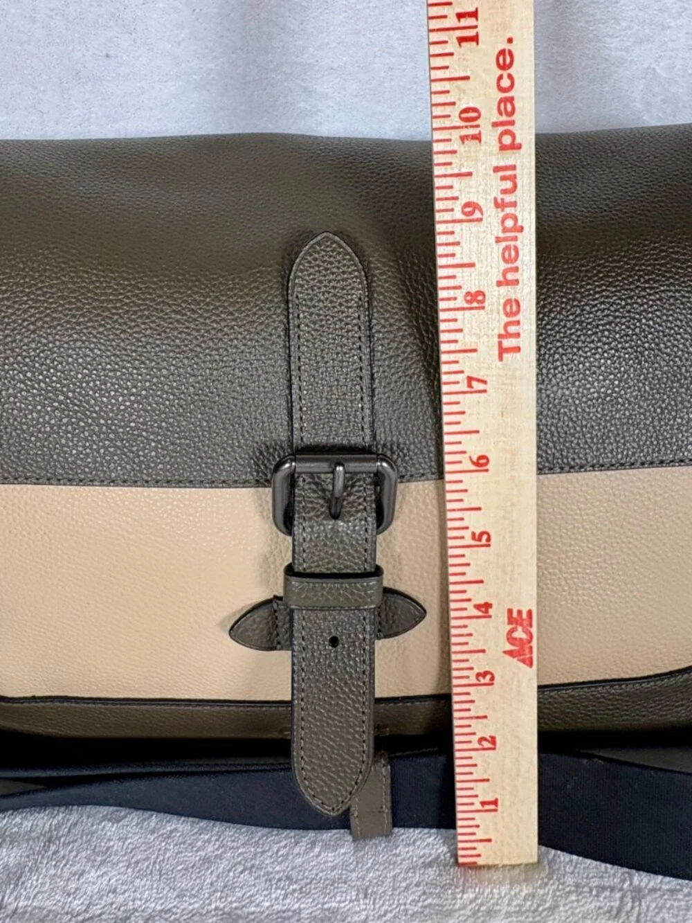 Coach Hudson Messenger Bag Colorblock in Olive Green, Cream and Grey Leather